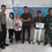 Babinsa Koramil 02/Sidikalang Monitor Penyaluran BLT DD bagi 15 Warga Banjar Toba