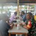 JALIN HUBUNGAN KERJA YANG BAIK, BABINSA MELAKSANAKAN KOMSOS DENGAN WARGA BINAAN