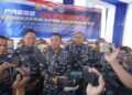 TNI AL UNGKAP DUGAAN PENGANGKUTAN BBM ILEGAL DI SEMARANG