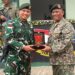 Sinergi Perbatasan RI–Malaysia Diperkuat, Satgas Yonarmed 13/Nanggala Terima Kunjungan Panglima 3 Briged TDM