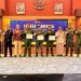 Tiga Prajurit Korpasgat Terima Penghargaan dari Bea Cukai atas Dedikasi Pengamanan Bandara Sentani