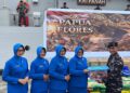 KRI Bawal-875 Salurkan Bantuan Kemanusiaan Bagi Korban Gempa NTT dan Flores