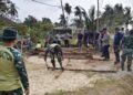 Puslatpurmar 9 Dabo Singkep Gotong Royong Bersama Masyarakat Atasi Abrasi Pantai Desa Batu Berdaun