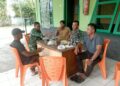 Silaturahmi dengan Babinsa, Warga Simpang Gading Babahrot Adukan Erosi Anak Sungai yang Ancam Perkebunan dan Permukiman