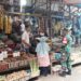 Babinsa koramil 02/Lgs Cek Harga Sembako, Pastikan Kebutuhan Warga Tetap Tersedia