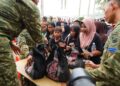 TNI Bagikan 22.000 Porsi Makanan Gratis Untuk Masyarakat pada TNI Fair 2026 Di Monas
