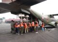 TNI Kerahkan Pesawat Udara Semai Lebih dari 10 Ton Bahan Untuk OMC Atasi Karhutla di Kalimantan