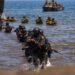 Prajurit Korps Marinir Gempur Pantai Banongan dalam Operasi Amfibi Keris Woomera 2026
