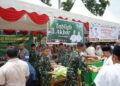 Kodim Abdya Bagikan Makanan Gratis untuk Jamaah Tabligh Akbar Maulid Nabi di Masjid Agung Baitul Ghafur