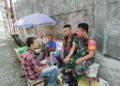 DETEKSI DAN CEGAH DINI, BABINSA KORAMIL 0201-05/MB SERTU BUNGARAN BERUTU AKTIF SAMBANGI WARGA KELURAHAN DARAT