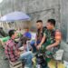 DETEKSI DAN CEGAH DINI, BABINSA KORAMIL 0201-05/MB SERTU BUNGARAN BERUTU AKTIF SAMBANGI WARGA KELURAHAN DARAT