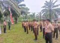 Babinsa Desa Klambir V Kebun Serka Kusmiono Koramil 0201-12/HP Melatih PBB Kepada Anak Pramuka