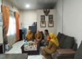 Tingkatkan Kerjasama dan Kordinasi, Babinsa Koramil 0201-03/MD Komsos Bersama Aparatur Kelurahan