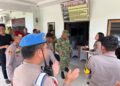 HUT KE -81 TNI,KAPOLSEK MEDAN TUNTUNGAN BERIKAN KUE ULANG TAHUN KEPADA DANRAMIL,KOKOHKAN SINERGITAS