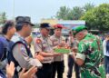 Bukti Nyata Pengayom Wilayah, Koramil 12/LP Terima Kejutan Istimewa HUT ke-81 TNI dari Polsek Sungai Kanan