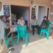 Babinsa dan Polisi Hadir di Tengah Warga, Bangun Komunikasi dari Warung Kopi