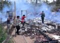 Diduga Akibat Kompor Gas, Rumah Warga Trenggalek Hangus Terbakar