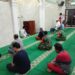 PERKUAT KEDEKATAN DENGAN WARGA, BABINSA KORAMIL 0201-05/MB LAKSANAKAN SAFARI SUBUH DI MASJID AL MUJTAHIDIN