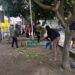 Sinergi Ciptakan Lingkungan Bersih, Babinsa Koramil 0201-01/MP Gotong Royong di Kelurahan Karang Berombak