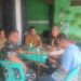 Babinsa 0201-16/TM Sambangi Masyarakat, Bahas Keamanan dan Ketertiban di Wilayah Binaan