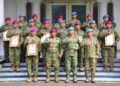 PANGKORMAR BERSAMA PEJABAT UTAMA KORPS MARINIR TERIMA BREVET KEHORMATAN PASPAMPRES
