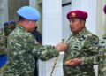 PANGKORMAR BERSAMA PEJABAT UTAMA KORPS MARINIR TERIMA BREVET KEHORMATAN PASPAMPRES