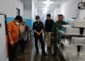 PASTIKAN MAKANAN BERGIZI LAYAK KOMSUMSI ,BABINSA KELURAHAN BESAR DAN LURAH TINJAU DAPUR SPPG AIRANY
