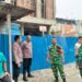 Babinsa Ikut Penertiban Bangunan Liar Bersama Satpol PP di Medan Deli