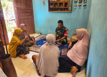 Sapa Hangat Warga, Babinsa Koramil Banda Sakti Gandeng Warga Mon Geudong Bahas Portal Perlinsos