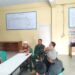 Babinsa Bantu Mediasi Sengketa Tanah Warga di Aula Kantor Lurah Mabar Hilir