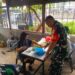 HUMANIS DAN DEKAT DENGAN RAKYAT, BABINSA KORAMIL 0201-06/MS KOMSOS BERSAMA PEDAGANG DI MEDAN HELVETIA