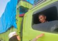 Polisi untuk Masyarakat Induk PJR BSD Korlantas Polri Edukasi Pengguna Jalan Tol, Imbau Pengendara Tidak Berhenti di Bahu Jalan