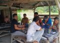 Babinsa Serda Ngadiran Ajak Warga Penara Kebun Jaga Desa Tetap Aman dari Bahaya Narkoba