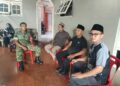 Babinsa Koramil 0201-16/TM Jalin Silaturahmi dengan Tokoh Agama dan Warga Desa Buntu Bedimbar