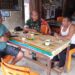Ngopi Bareng Warga, Babinsa Koramil 04/Tigalingga Ajak Masyarakat Sebarkan Informasi Rekrutmen TNI AD Gratis