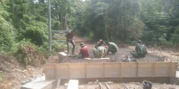 Gotong Royong TNI dan Warga, Pembangunan Jembatan Beton di Setia Abdya Terus Dikebut