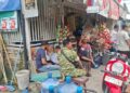 LEWAT KOMSOS,BABINSA KEL.PB SELAYANG 1 DENI DAN CENI DI WILAYAH BINAAN
