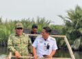 RESPON CEPAT DANRAMIL 0201-10/MM PIMPIN MUSYAWARAH PENANGANAN KEMUNCULAN BUAYA DI SIOMBAK KELURAHAN PAYA PASIR
