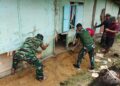 Sentuh Harapan di Balik Dinding Rapuh, Satgas TMMD ke-130 Kodim 0209/LB Rehab Rumah Suroto