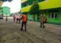 Pembinaan Generasi Muda, Babinsa Koramil 0201-04/MK Gelar Olahraga Bersama Pelajar Di Sekolah