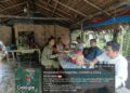 MANGKAL NGOPI DI WARUNG ,BABINSA CIPTAKAN KEAKRABAN DENGAN PERANGKAT DESA
