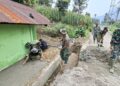Satgas TMMD ke-130 Kodim 0206/Dairi Mulai Rehab Lima MCK, Tingkatkan Kualitas Sanitasi Warga