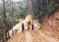 Perjuangan Warga Melintasi Bukit Terjal Segera Berubah, Jalan TMMD Sibongkaras Capai 75 Persen