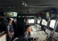 KRI SILAS PAPARE-386 LAKSANAKAN OPERASI PERBATASAN LAUT INDONESIA-MALAYSIA
