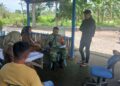 BABINSA KOMSOS BERSAMA KADUS DAN WARGA ,LAKSANAKAN PENDATAAN PERLINSOS