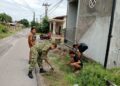 CIPTAKAN LINGKUNGAN BERSIH,BABINSA KORAMIL 0201-16/TM BERSAMA WARGA GOTONG ROYONG DI DESA TANJUNG BARU
