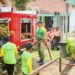 Yonif 502/UY/18/2 Kostrad Salurkan Bantuan Air Bersih bagi Warga Gunung Tumpuk