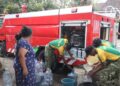 Yonif 509 Kostrad Salurkan 6.000 Liter Air Bersih, Bantu 780 Warga Jember