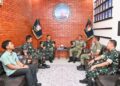 Perkuat Sinergi TNI, Danyonif 321 Kostrad Silaturahmi ke Lanud Sugiri Sukani