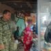 BABINSA KORAMIL 0201-03/MD SERDA FAISAL ZUKRI MELAKSANAKAN KOMSOS BERSAMA PELAKU USAHA RUMAH MAKAN